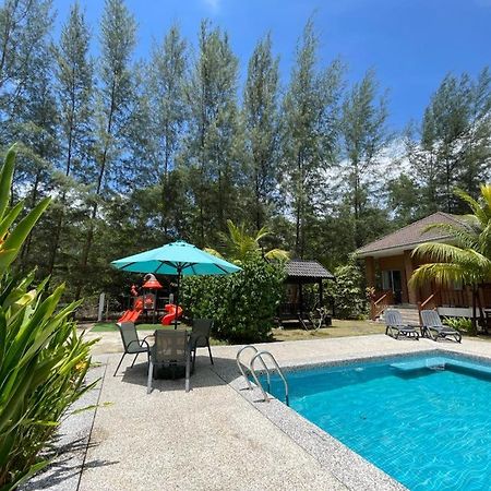Hotel Casa Tanjung Jara à Dungun Extérieur photo