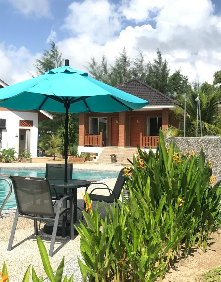 Hotel Casa Tanjung Jara à Dungun Extérieur photo